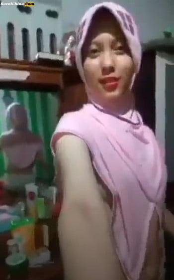 Gadis Hijab Sange Ugil Dipamerin Semua